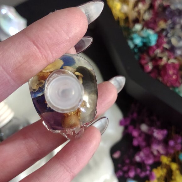 Blue Cotton Candy Scented Skull Car Diffuser with Rainbow Quartz Witchy Pendant - Picture 6 of 10